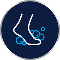 Noge dobro umijte z vodo in nevtralnim milom ter jih temeljito posušite